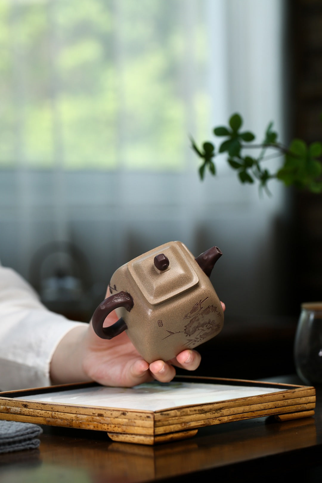 【小四方·梅】 刘彩萍（国家级工艺美术师） 原矿青段泥 容量 250cc