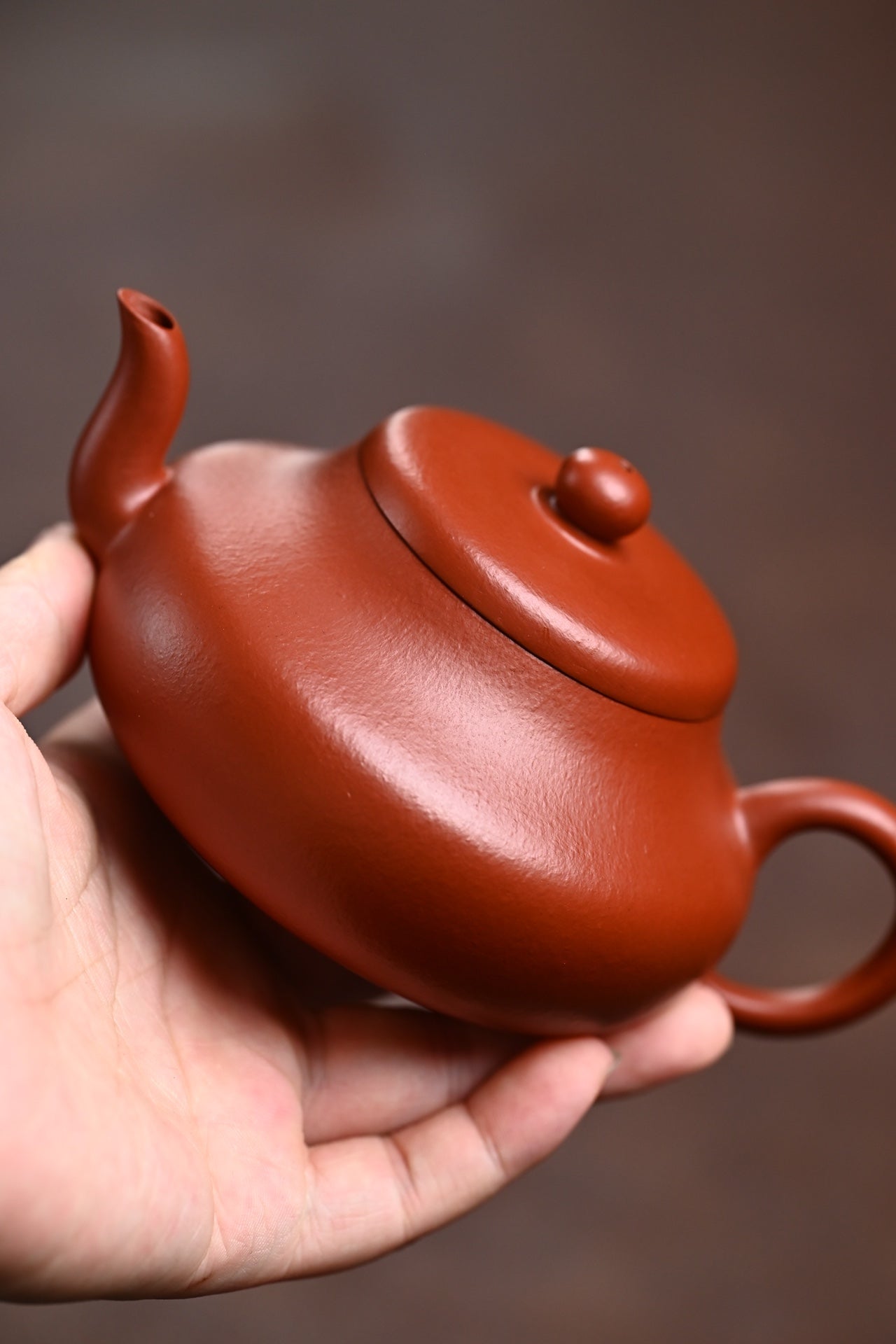 『君德』 全手工·极品皱皮朱泥·容量200cc·7孔出水·内推网孔·陈华军（国家级工艺美术师）