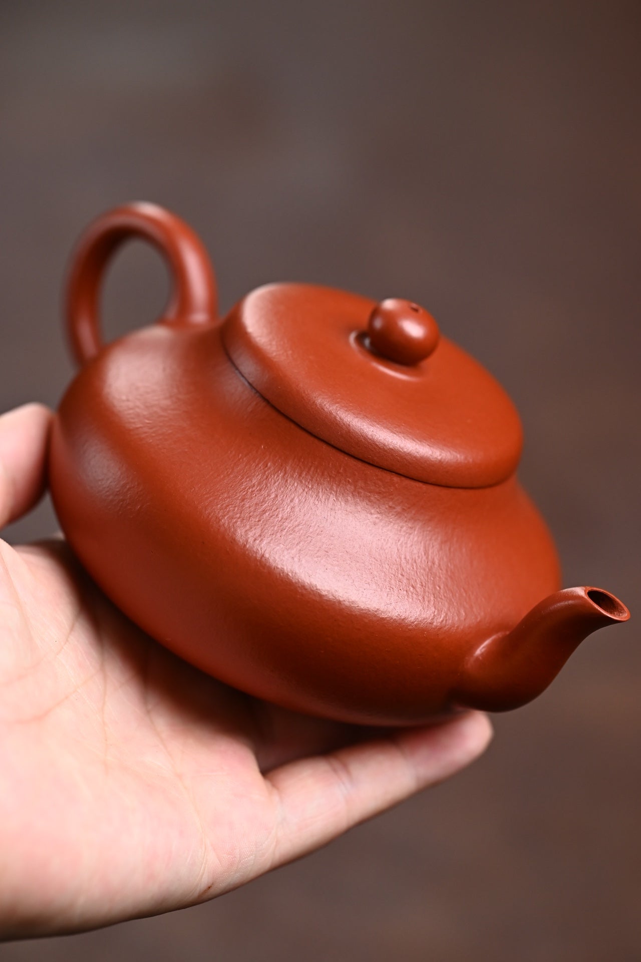 『君德』 全手工·极品皱皮朱泥·容量200cc·7孔出水·内推网孔·陈华军（国家级工艺美术师）