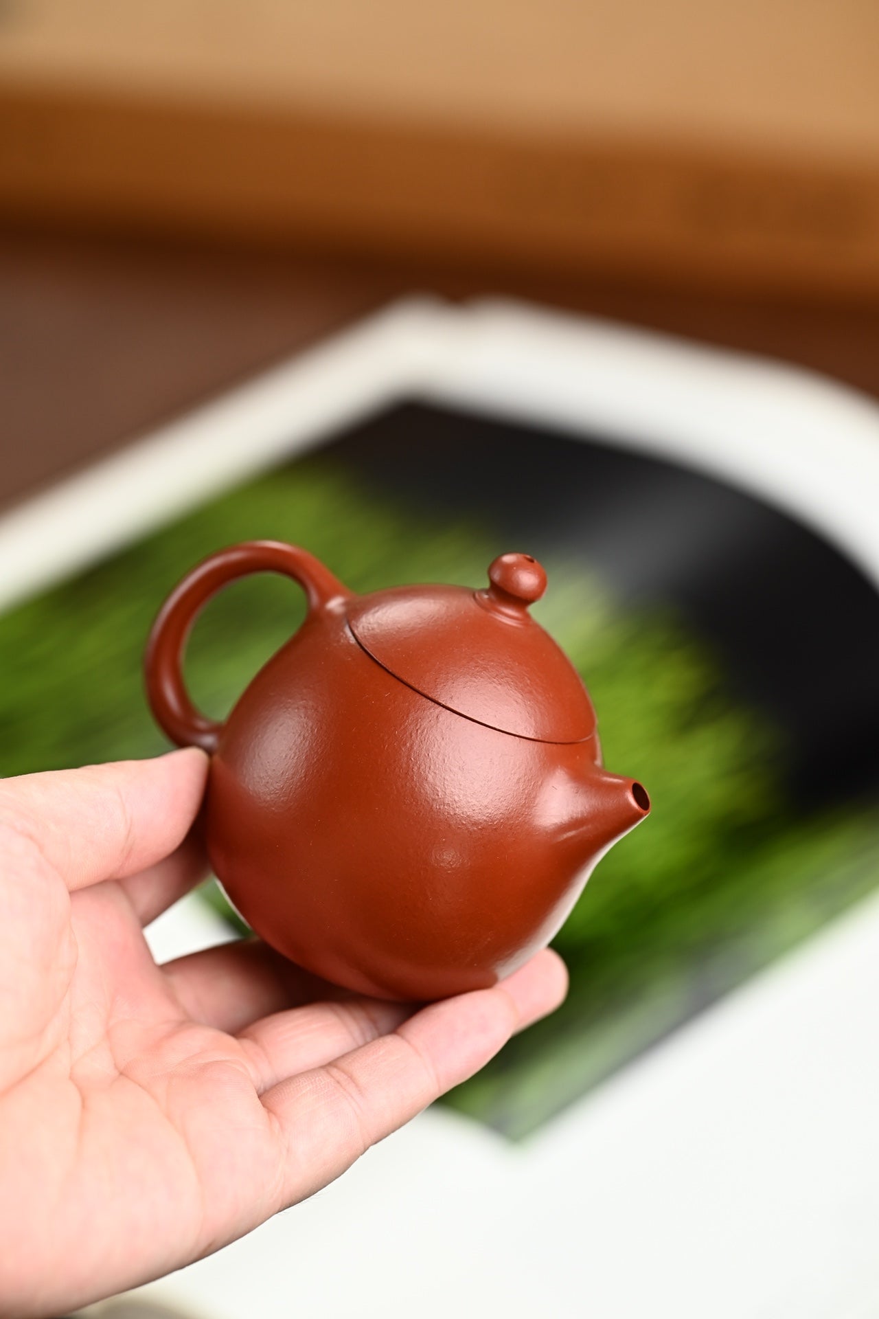 『龙蛋』 极品皱皮朱泥·容量80cc·9孔出水·王老师