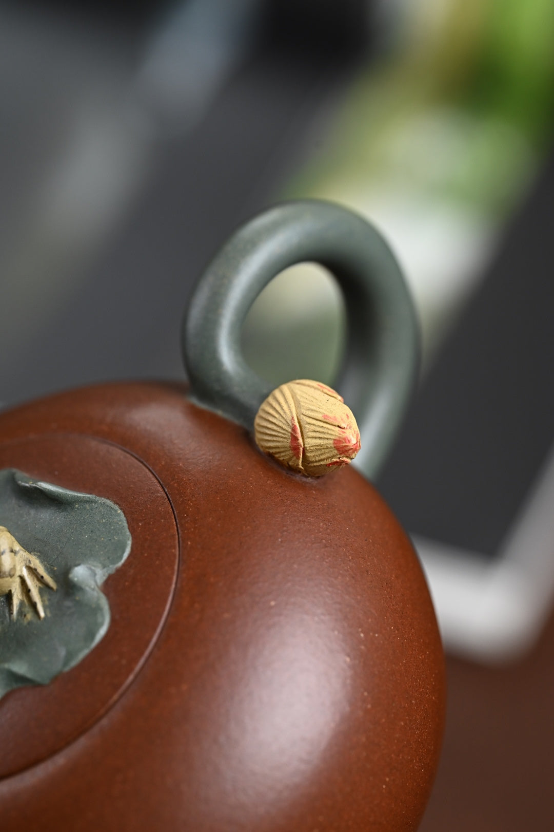 『蛙趣』一壶四杯 原矿紫泥·容量360cc·14孔出水·陈华军（国家级工艺美术师）