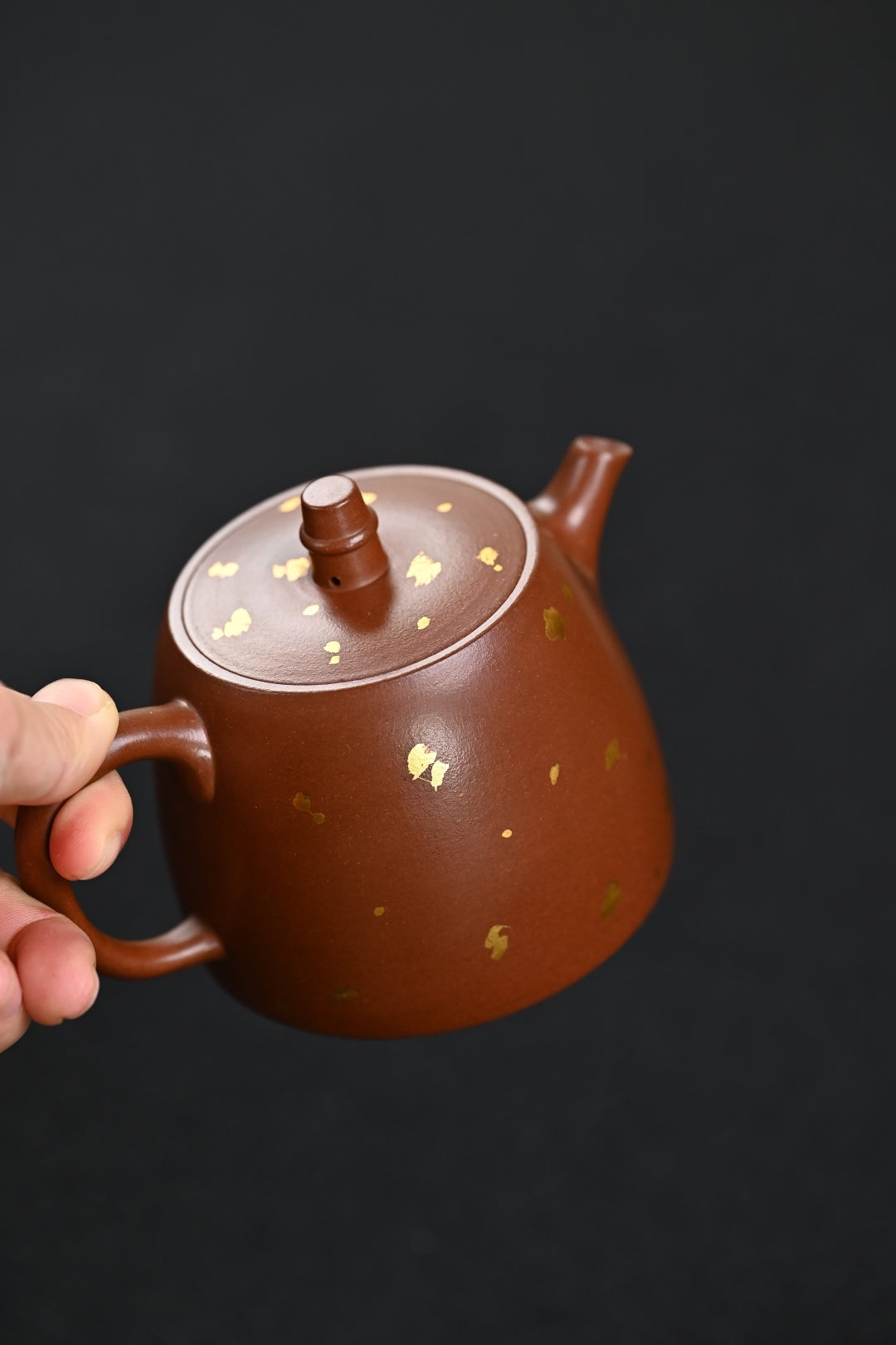 『汉铎』洒金 文革老紫泥·容量230cc·10孔出水·内推·王老师（国家级工艺美术师）