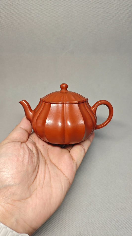 【筋纹潘壶】焦亚强 (国家级工艺美术师) 泥料原矿大红袍