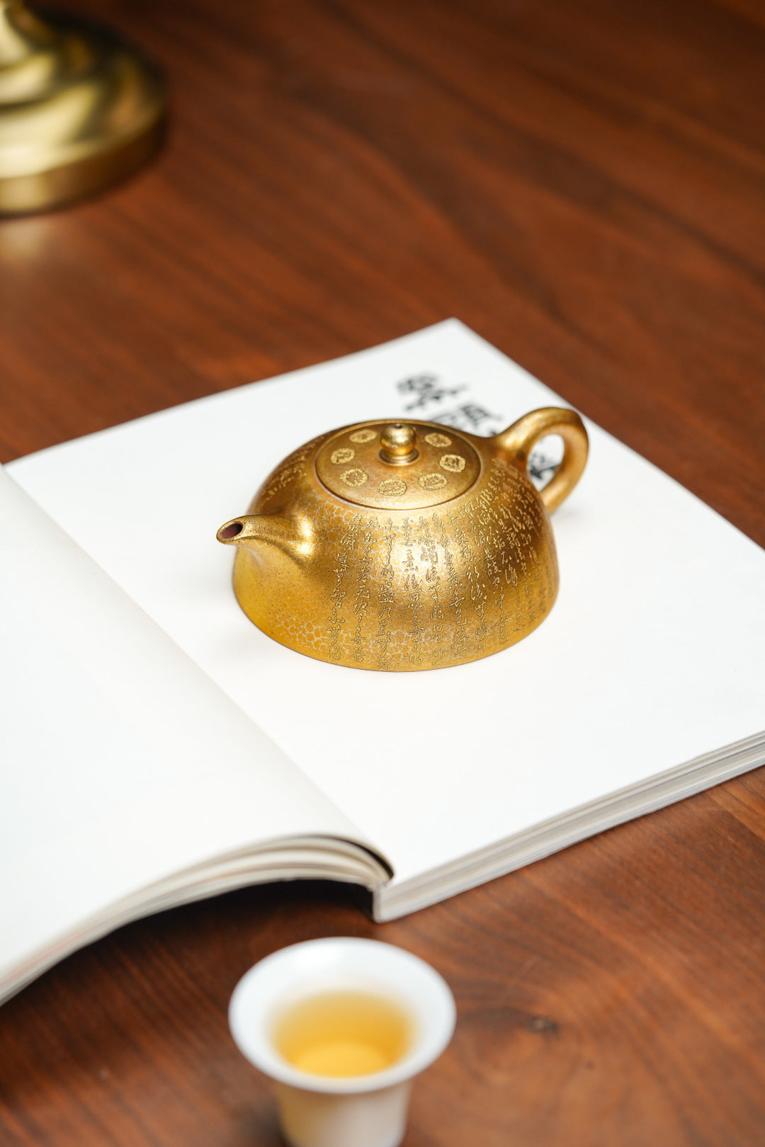 郑求标大师特色紫晶烧，紫砂界心经巨匠·金奖+馆藏+大拍9.8w代表作《双心经半月壶》