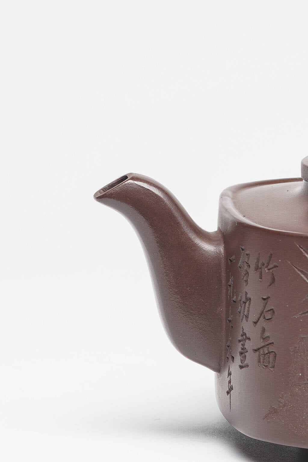 戴静波【壶名】均玉 【泥料】极品底槽清 【容量】320cc
