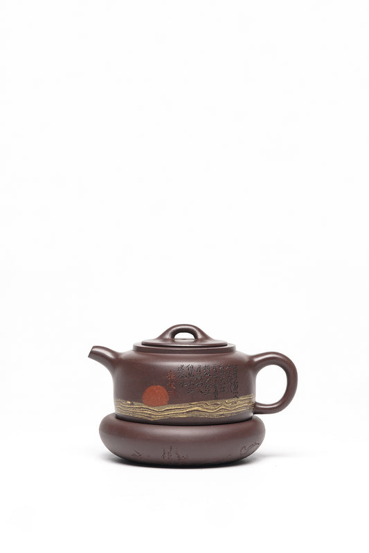 【壶名】旭日东升（一壶一壶承） 【泥料】极品底槽清 【容量】170cc
