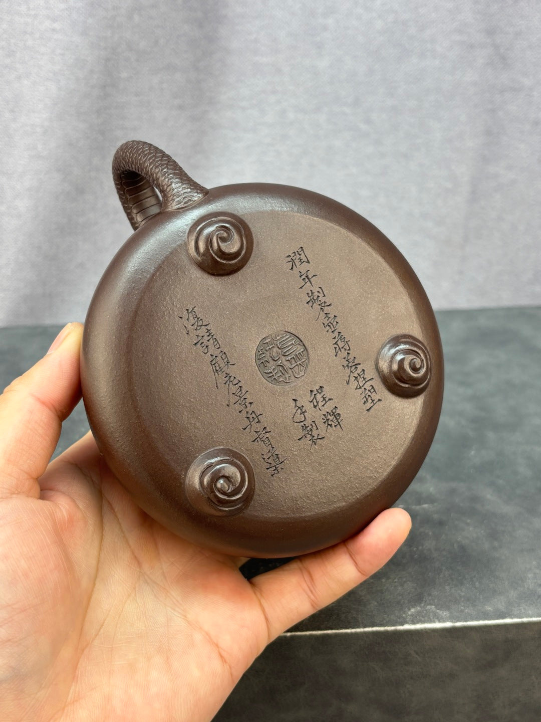 原矿极品老紫泥·380cc紫砂艺术领军人物·程辉大师《龙隐石瓢》收藏级重器