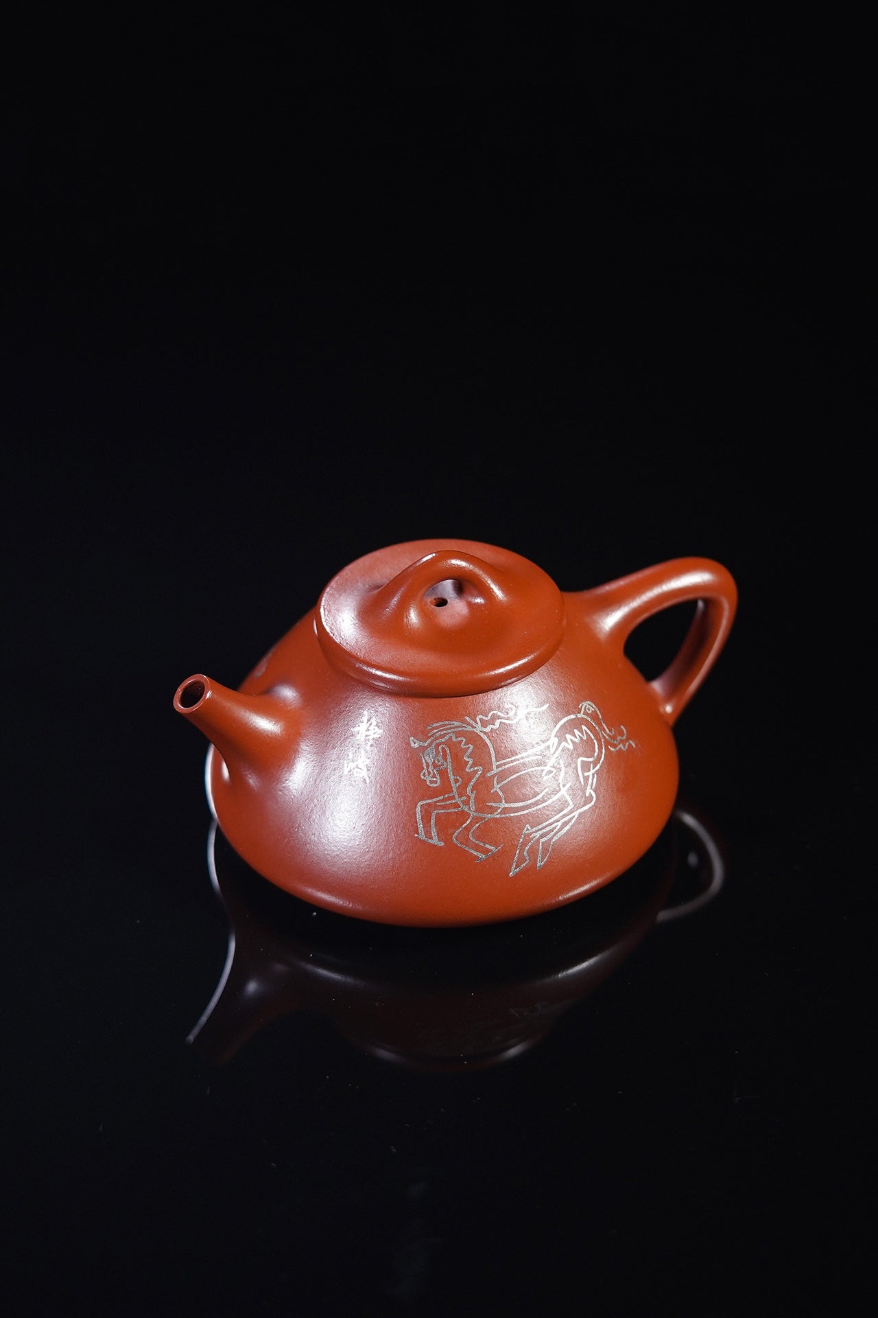 戴静波 正高级工艺美术师【壶名】石瓢【泥料】极品龙山朱砂 【容量】270cc