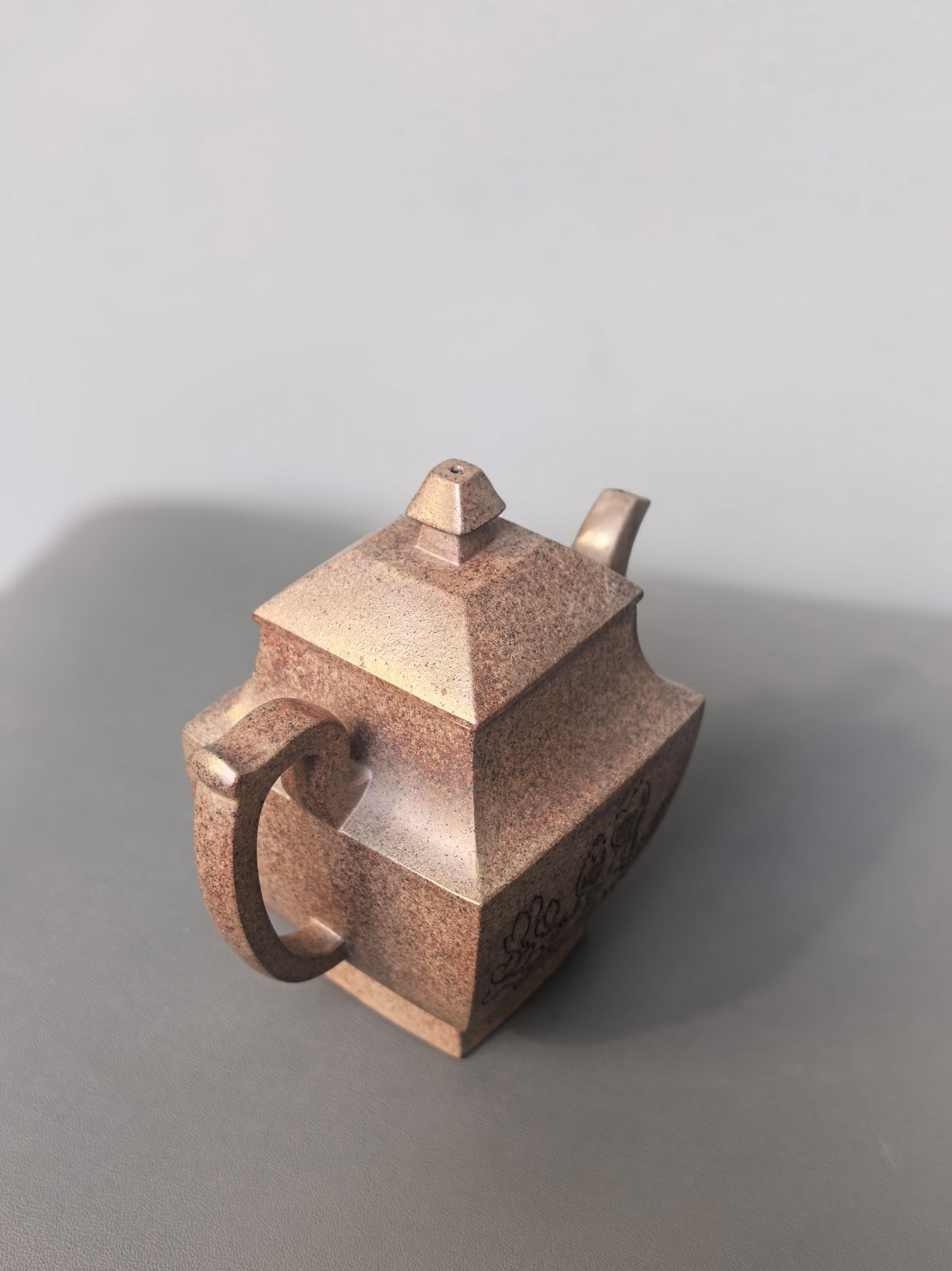 储立之大师重器福利·中国陶瓷艺术终身成就奖获得者·储立之《四方鐏》极具收藏价值