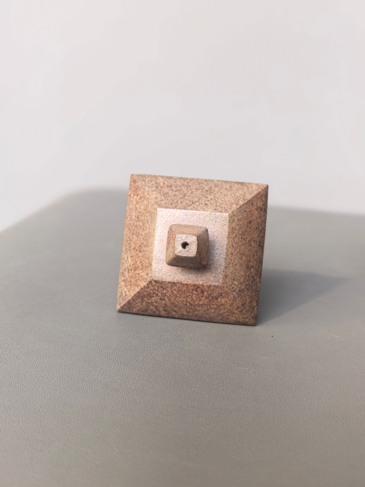 储立之大师重器福利·中国陶瓷艺术终身成就奖获得者·储立之《四方鐏》极具收藏价值