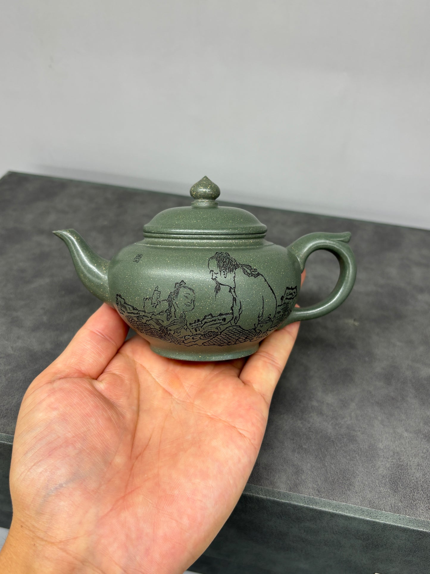 中国工艺美术大师·李昌鸿【笑樱壶】送礼收藏的最佳选择