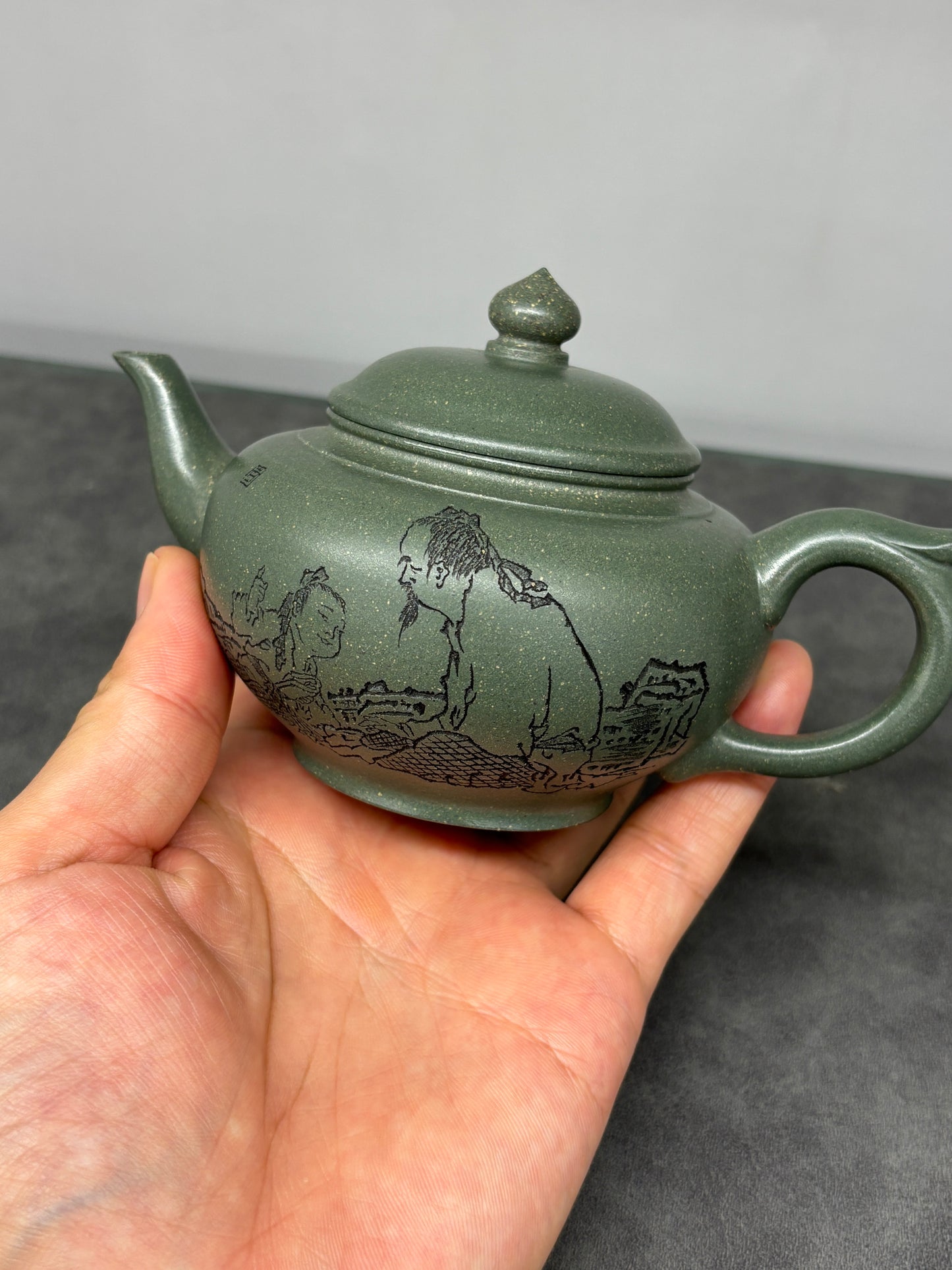 中国工艺美术大师·李昌鸿【笑樱壶】送礼收藏的最佳选择