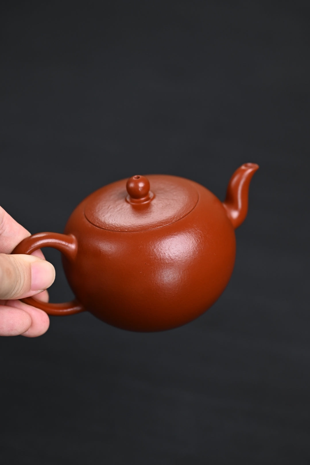 『一粒珠』 极品皱皮朱泥·容量170cc·7孔出水·内推·孙建芳（国家级工艺美术师）