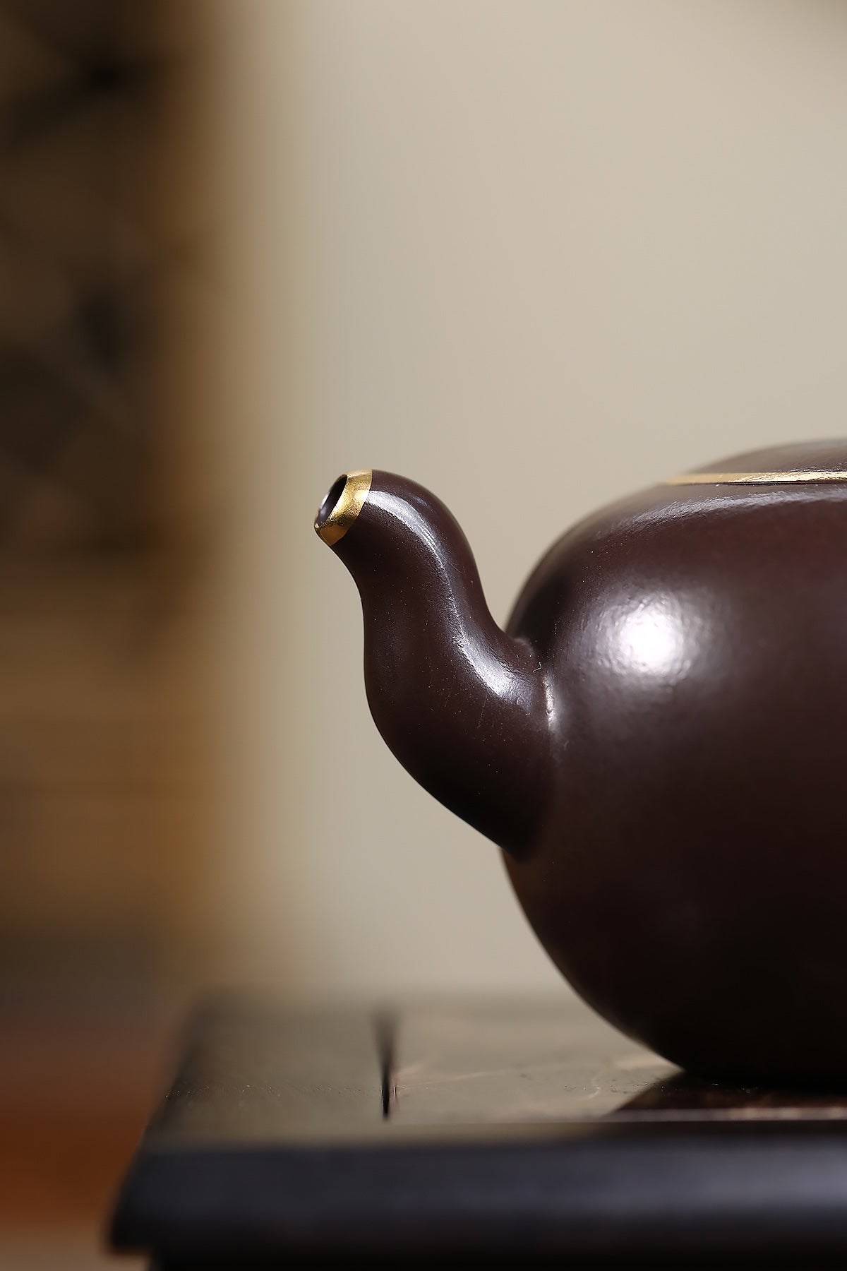 【一粒珠】 作者 周俊健 泥料 原矿紫泥 容量 140cc