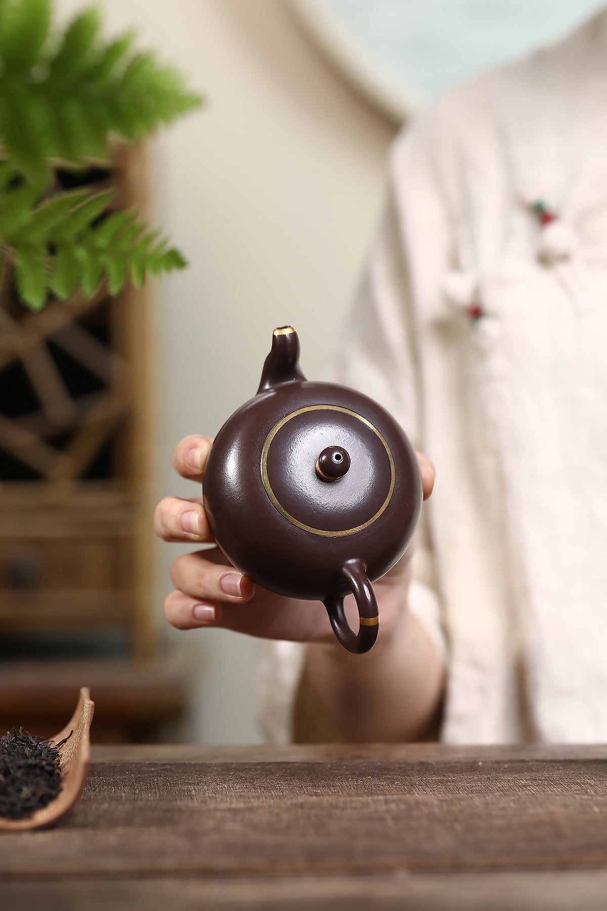 【一粒珠】 作者 周俊健 泥料 原矿紫泥 容量 140cc