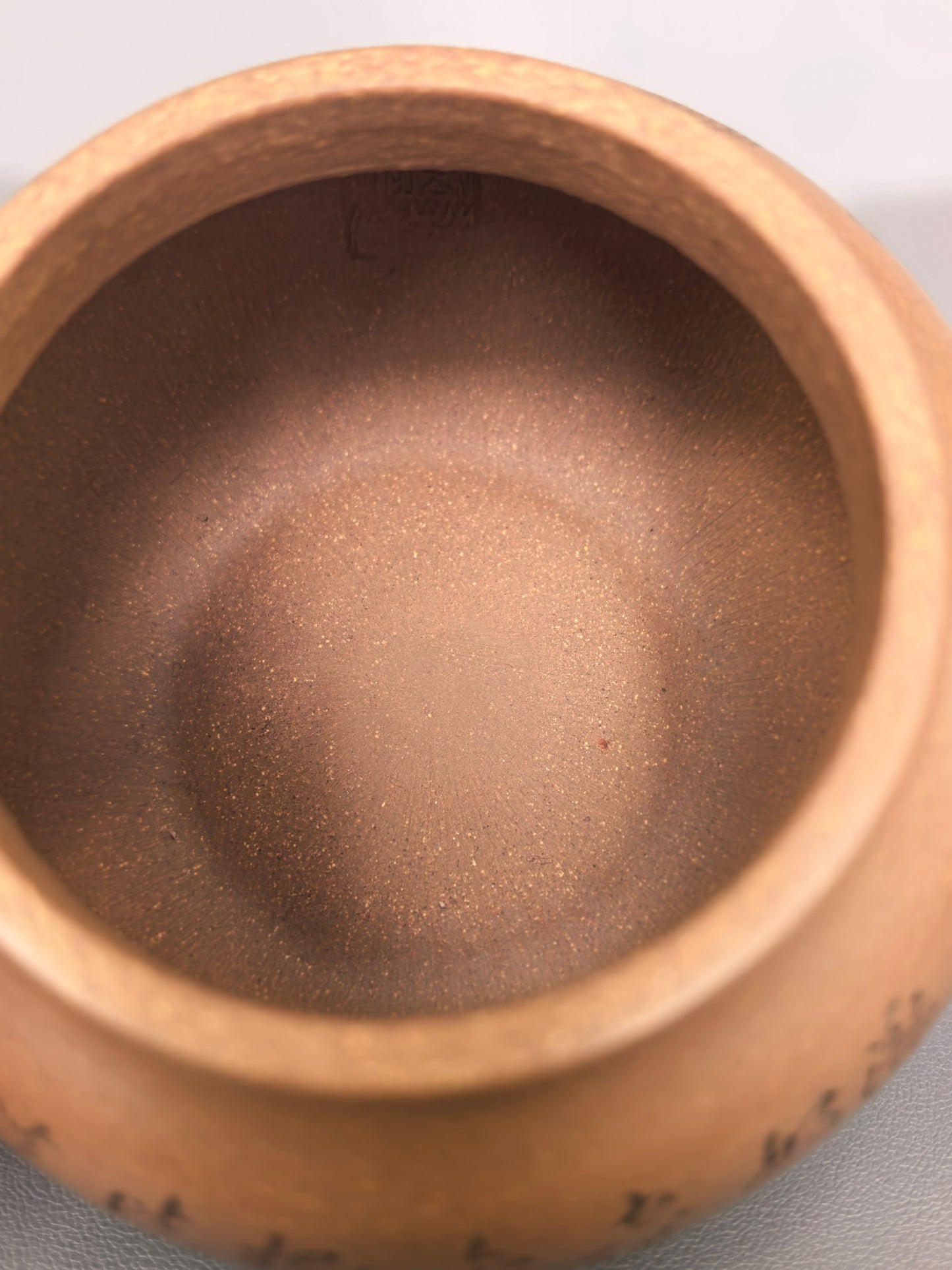 重器收藏·中国紫砂界山水陶刻巨匠·陈宏林大师精刻【仿古壶】潜力无限·极具收藏价值