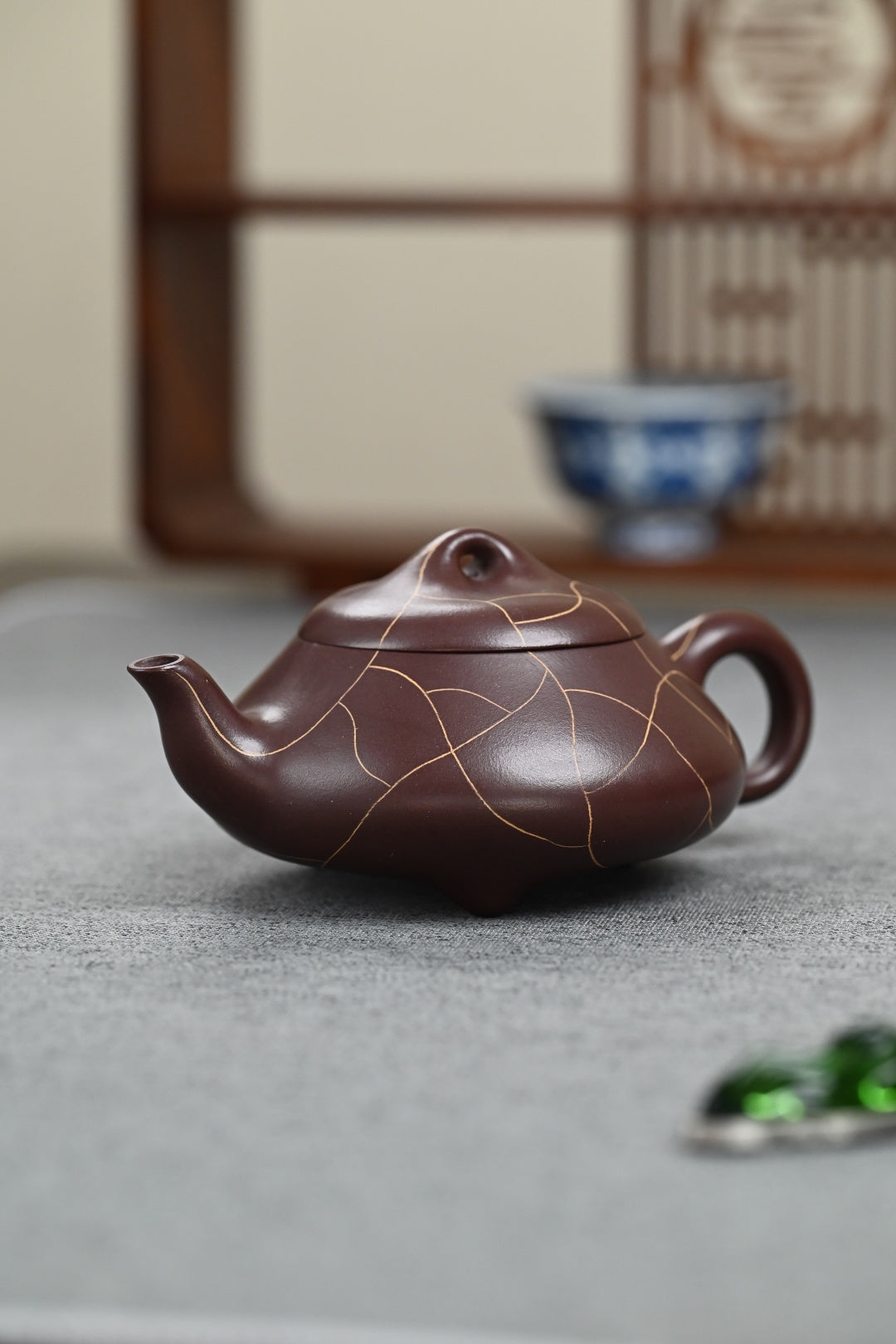 『子冶石瓢』 一厂老紫泥·容量280cc·9孔出水·黄自英（研究员级高级工艺美术师）