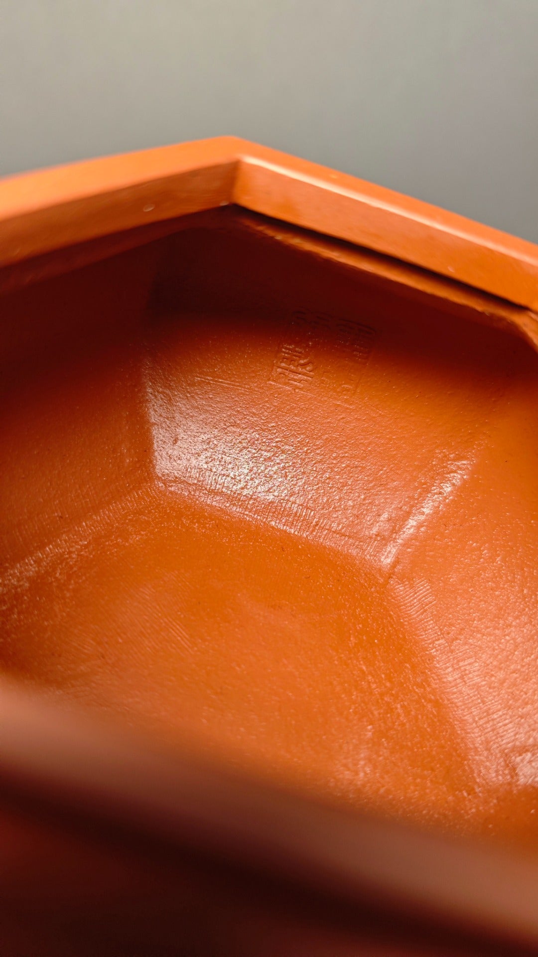 【六方雪华】 制壶：焦亚强 (国家级工艺美术师) 泥料：原矿朱泥 容量：260cc