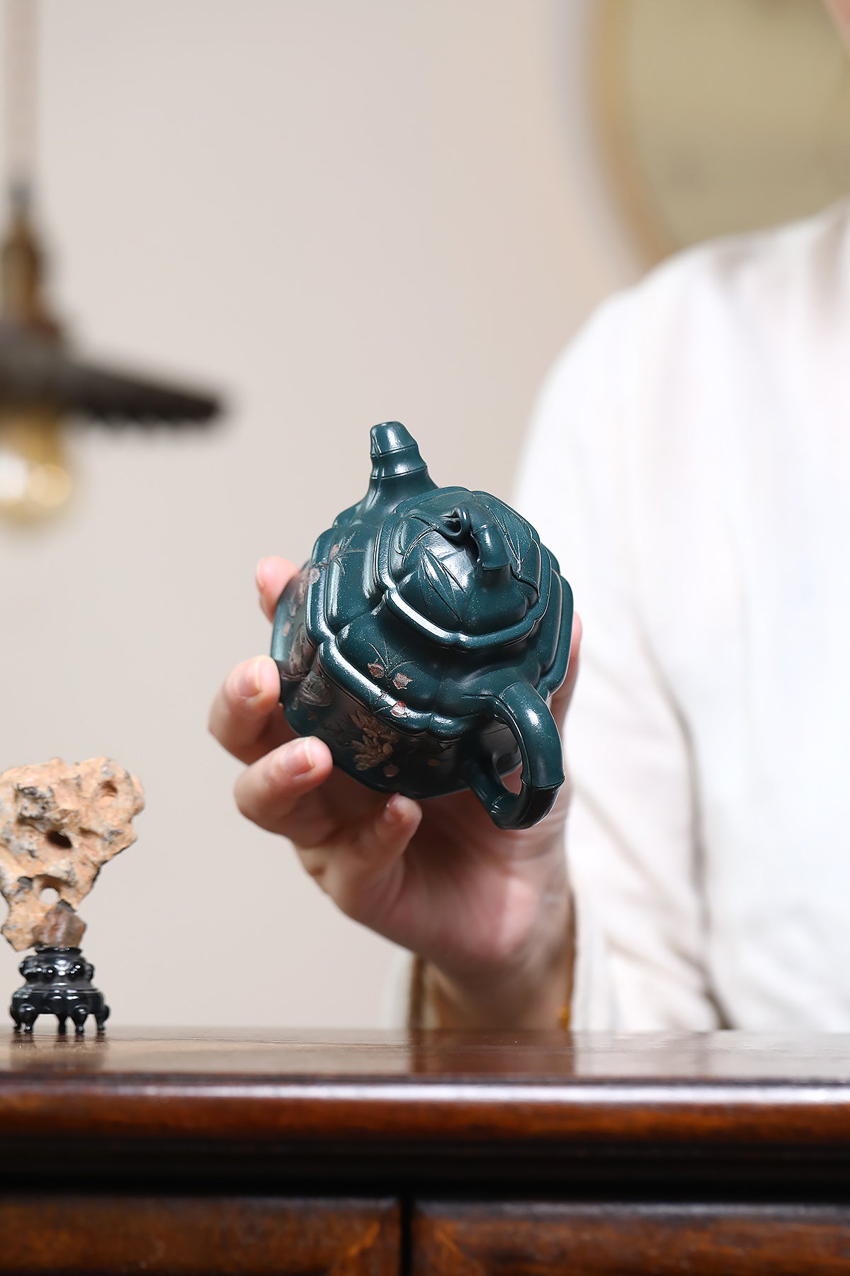 紫砂七老任淦庭嫡孙 紫砂泰斗任仲光之子 六方隐角竹鼎  200cc 泥料 早期一厂老绿泥