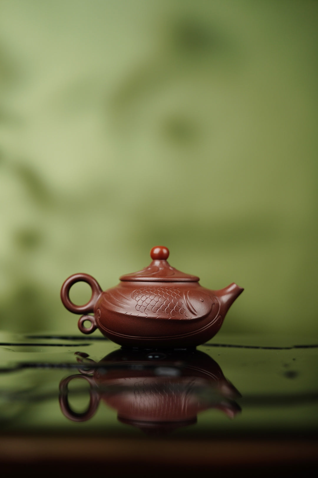邱爽 | 范泽锋高徒·省大师紫砂潜力重器【年年有余壶】原矿优质老紫泥·220cc