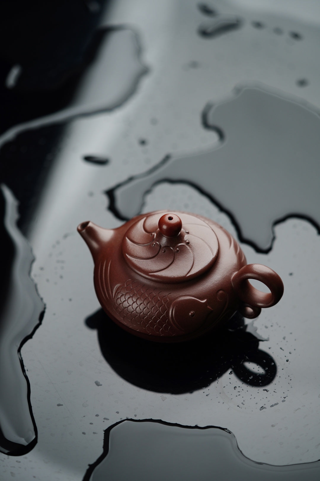 邱爽 | 范泽锋高徒·省大师紫砂潜力重器【年年有余壶】原矿优质老紫泥·220cc