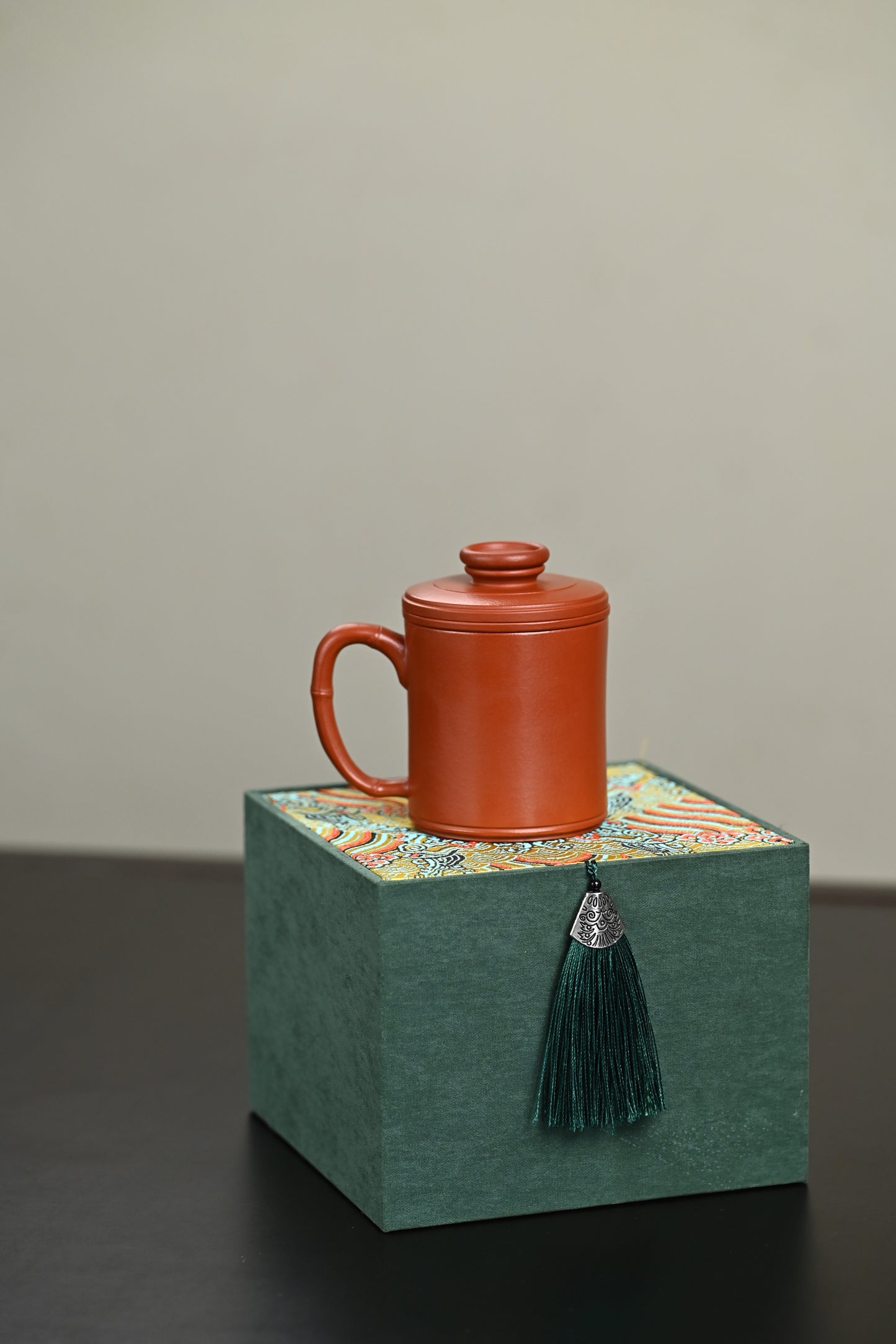 新品·盖杯·极品皱皮朱泥·容量180cc·陈华军（国家级工艺美术师）