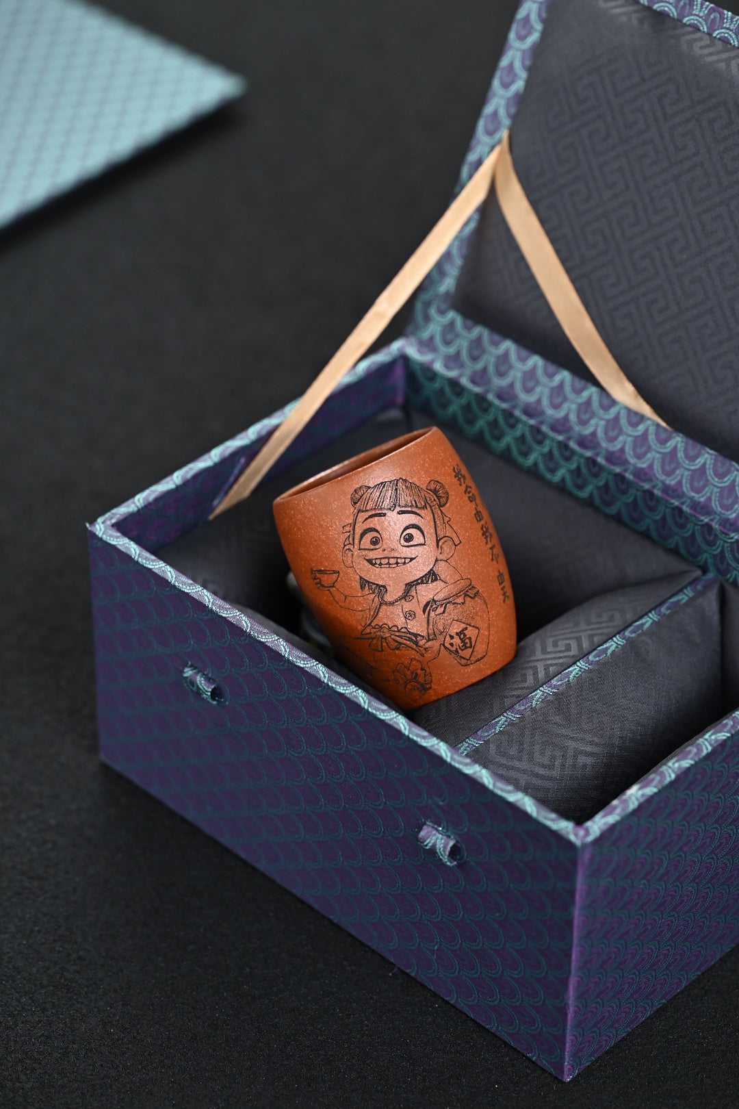 新品· 『主人杯』刻绘·哪吒 红降坡·容量130cc（🈵️）