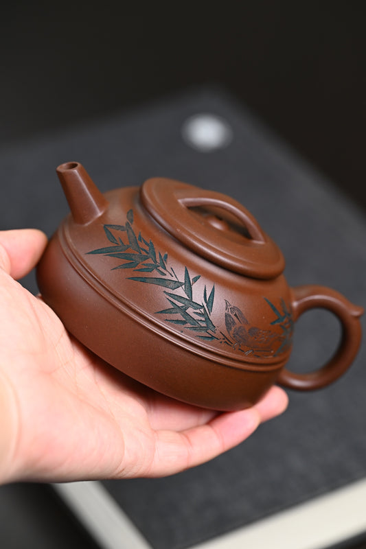 高工· 『腰线半月』 一厂老紫泥·容量210cc·7孔出水·内推·韩惠琴（国家级高级工艺美术师）