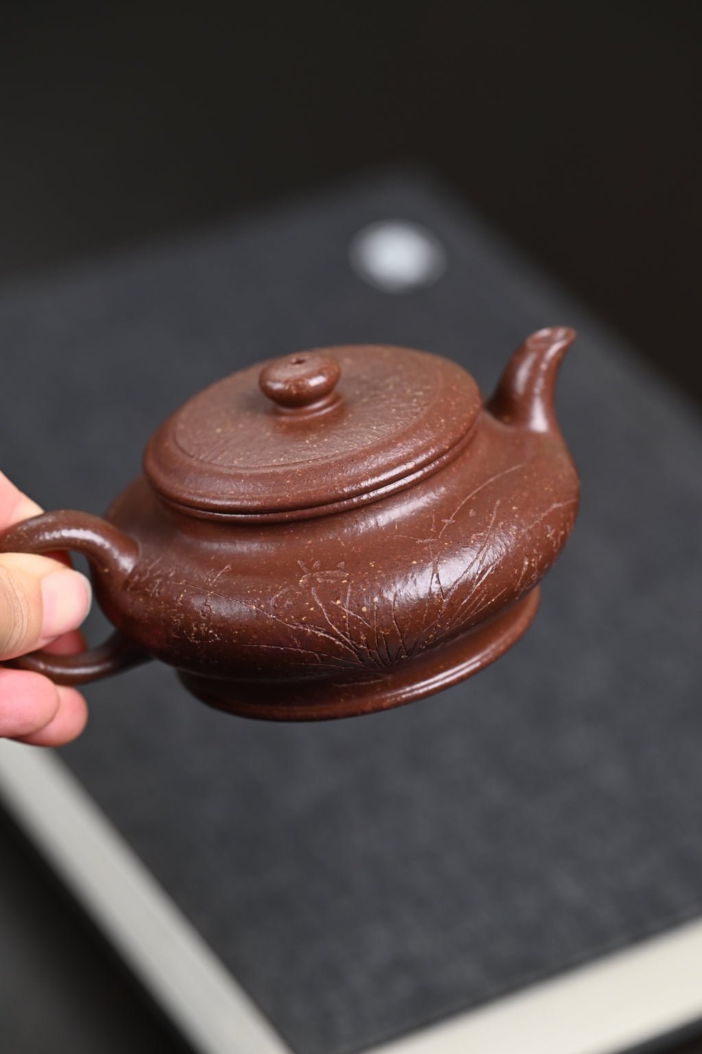 『虚扁』 紫玉金砂·容量170cc·7孔出水·内推·韩惠琴（国家级高级工艺美术师）