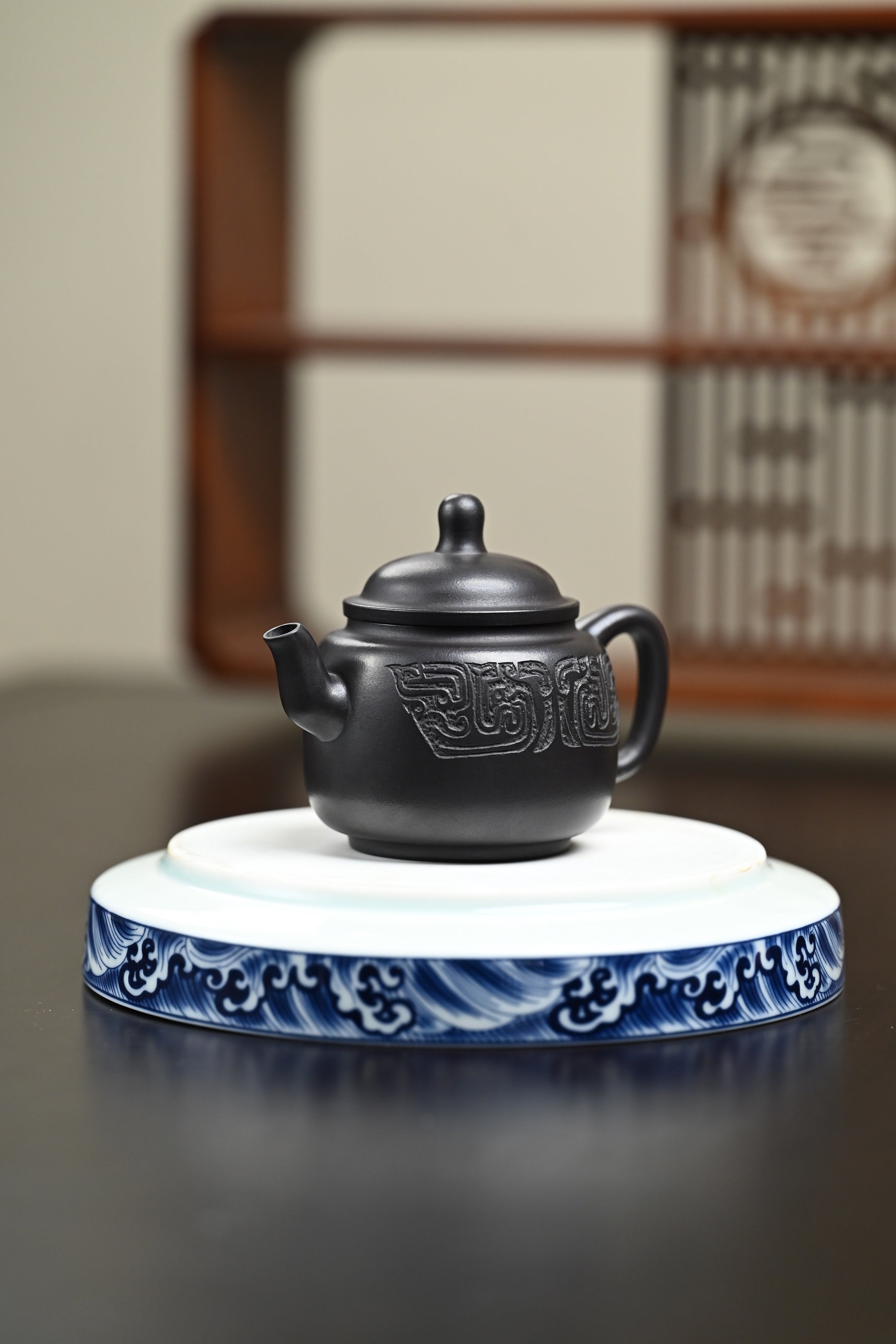 『宫灯』 石黄·容量150cc·7孔出水·内推·秦国萍（国家级高级工艺美术师）