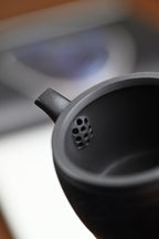 『汉瓦』 石黄·容量150cc·10孔出水·内推·秦国萍（国家级高级工艺美术师）