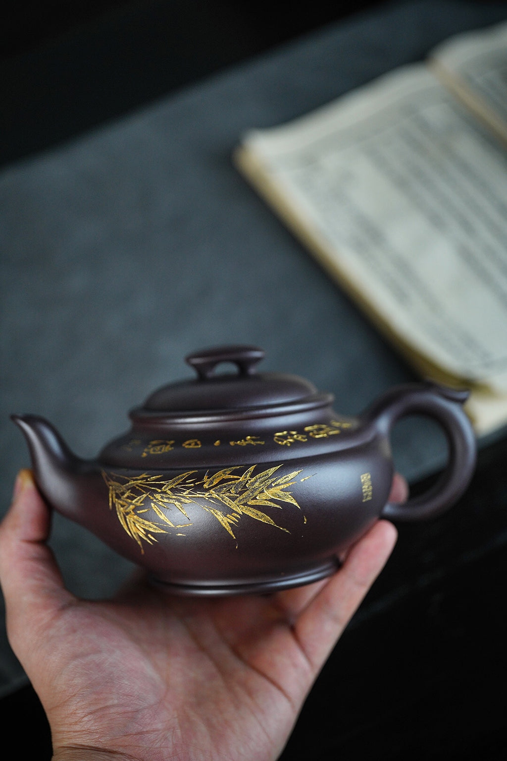 【上新桥】 制壶 万庆元（国家级高级工艺美术师） 原矿紫茄泥 容量 420cc