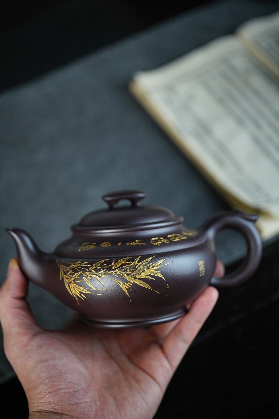 【上新桥】 制壶 万庆元（国家级高级工艺美术师） 原矿紫茄泥 容量 420cc