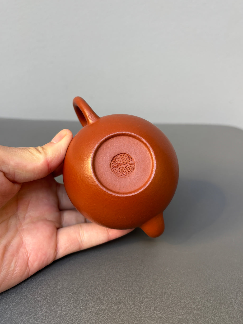 省大师邱爽制【思婷】原矿极品粗砂朱泥·150cc 光素小品 潜力无限·极具收藏价值重器