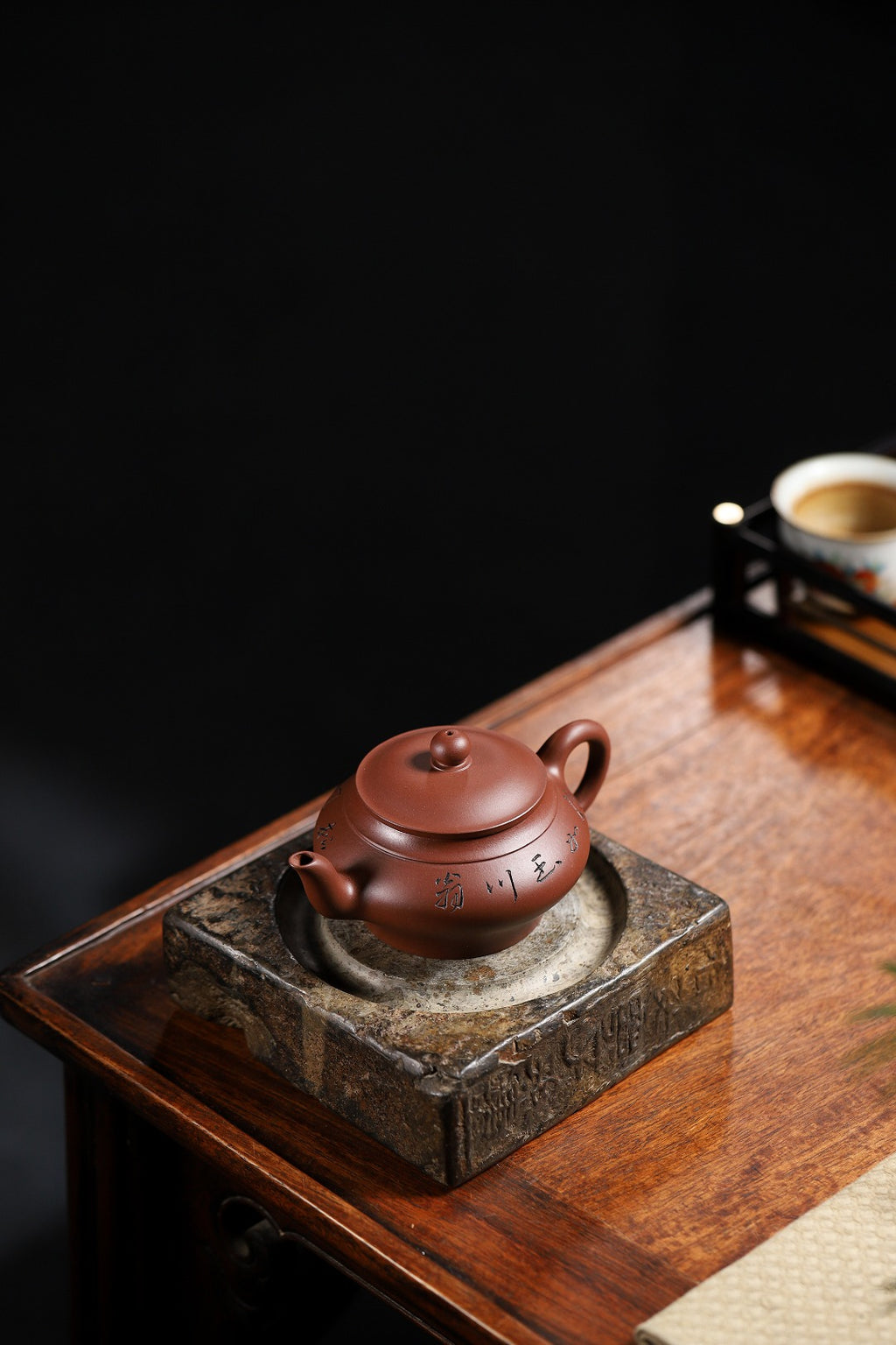 【虚扁】 制壶：赵信军（国家级工艺美术师） 泥料：原矿底槽清 容量：220cc