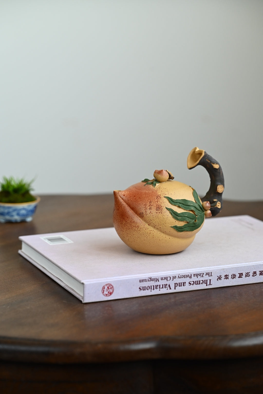 寿桃·全手工 （双证书）高工蒋锡坤作品中央美院教授李洪亮装饰(师从李可染容量280cc/家藏老段泥
