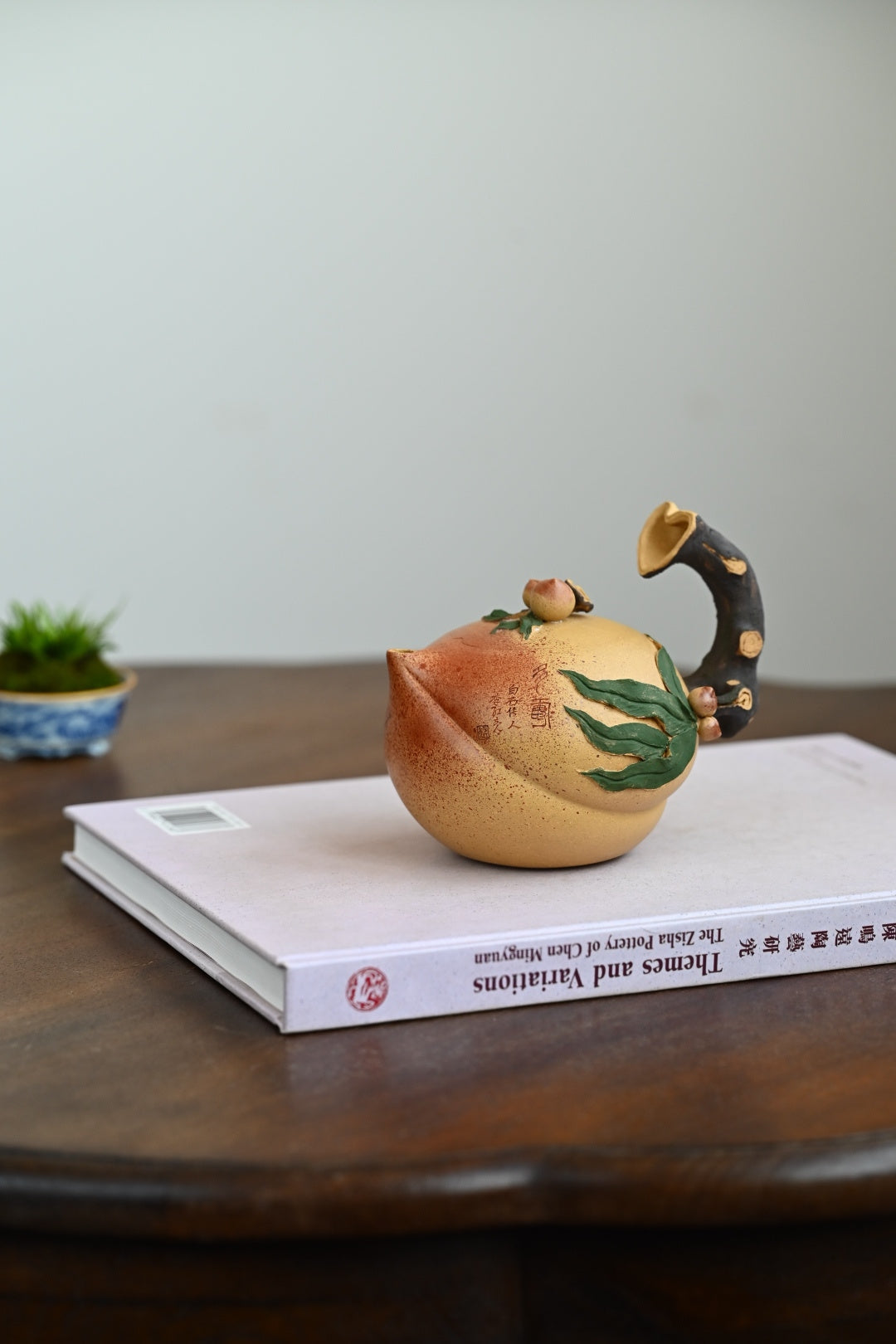 寿桃·全手工 （双证书）高工蒋锡坤作品中央美院教授李洪亮装饰(师从李可染容量280cc/家藏老段泥