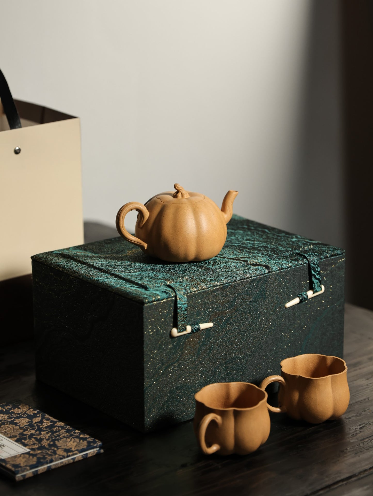 黄南瓜套组｜【优质段泥·传统手制·全手制·仿生器·200cc·9孔·实力派作品一壶两杯】