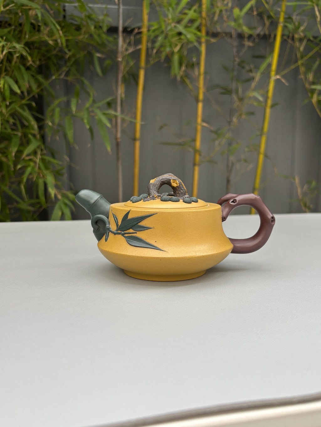 紫砂七老花器泰斗蒋蓉唯一传人·蒋艺华制【岁寒三友壶】原矿极品黄金段泥·220cc