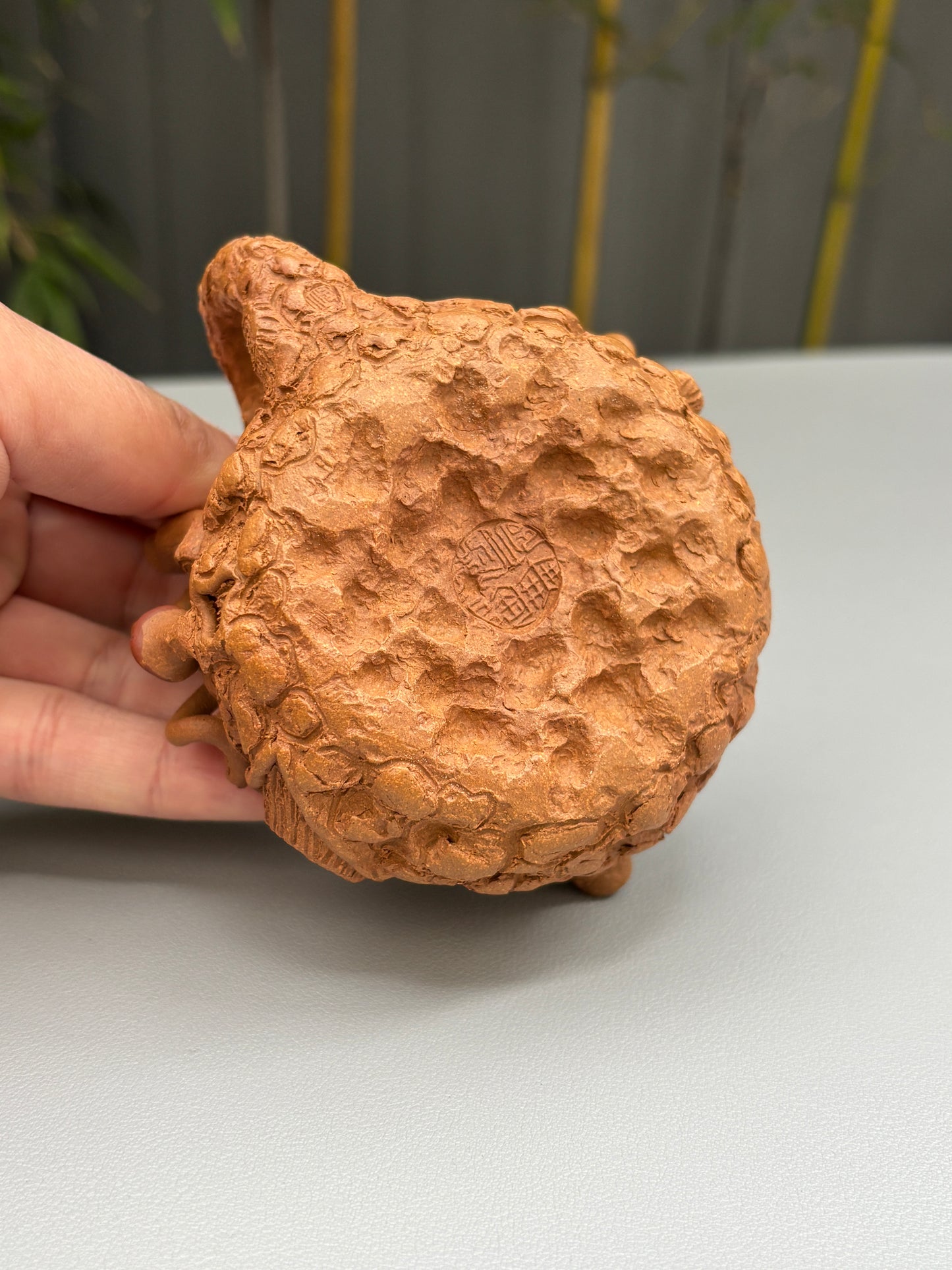 范泽锋高徒·江苏省级大师·邱爽原创【鼠来宝供春】原矿极品黄金段泥·130cc 小品