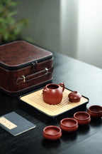秦权旅行套组【极品粗砂朱泥·传统手制·全手工·经典传统器·200cc·9孔·实力派作品 一壶四杯加一壶承】