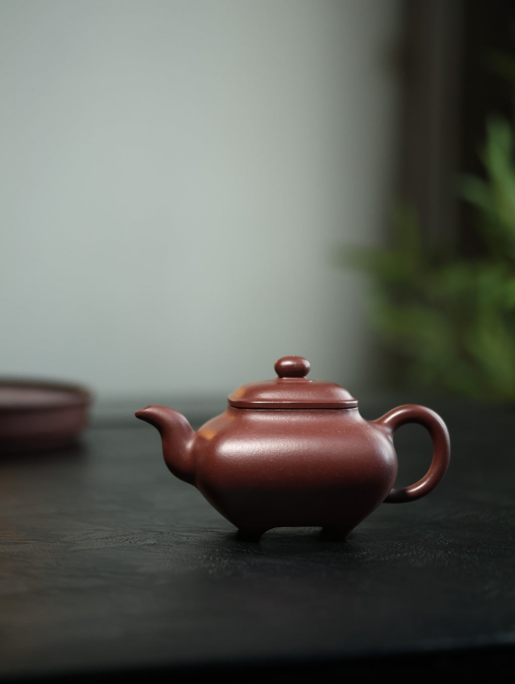 传炉壶 【全手工 ·优质紫泥·220cc·9孔·民间实力派作品 精品】