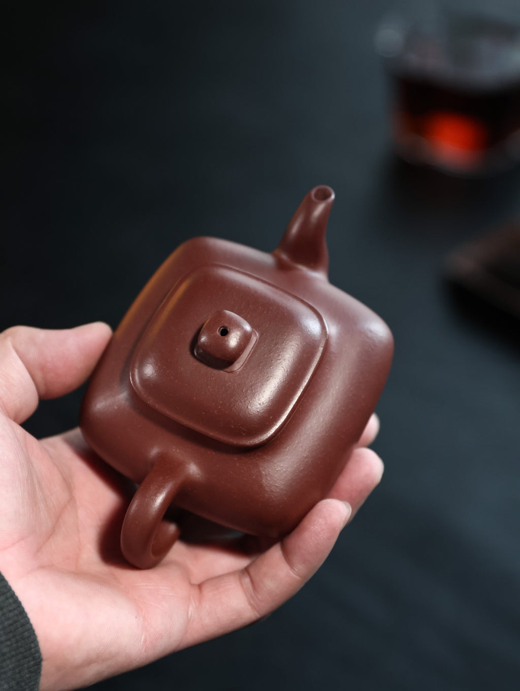 传炉壶 【全手工 ·优质紫泥·220cc·9孔·民间实力派作品 精品】