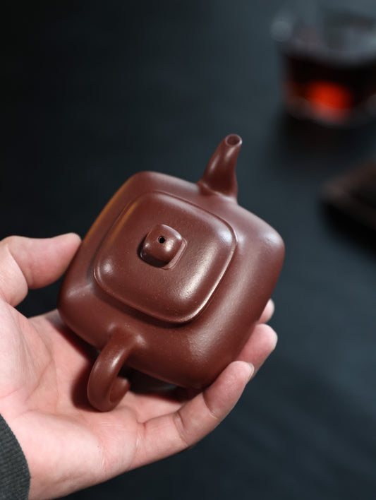 传炉壶 【全手工 ·优质紫泥·220cc·9孔·民间实力派作品 精品】