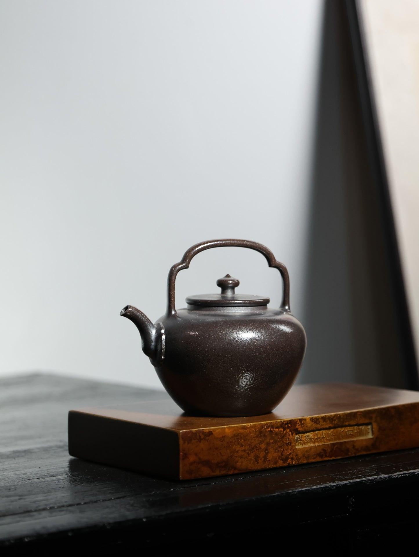 柴烧吴经提梁 ｜【高温泥柴烧 手工制作 800cc 提梁壶 民间实力派作品】