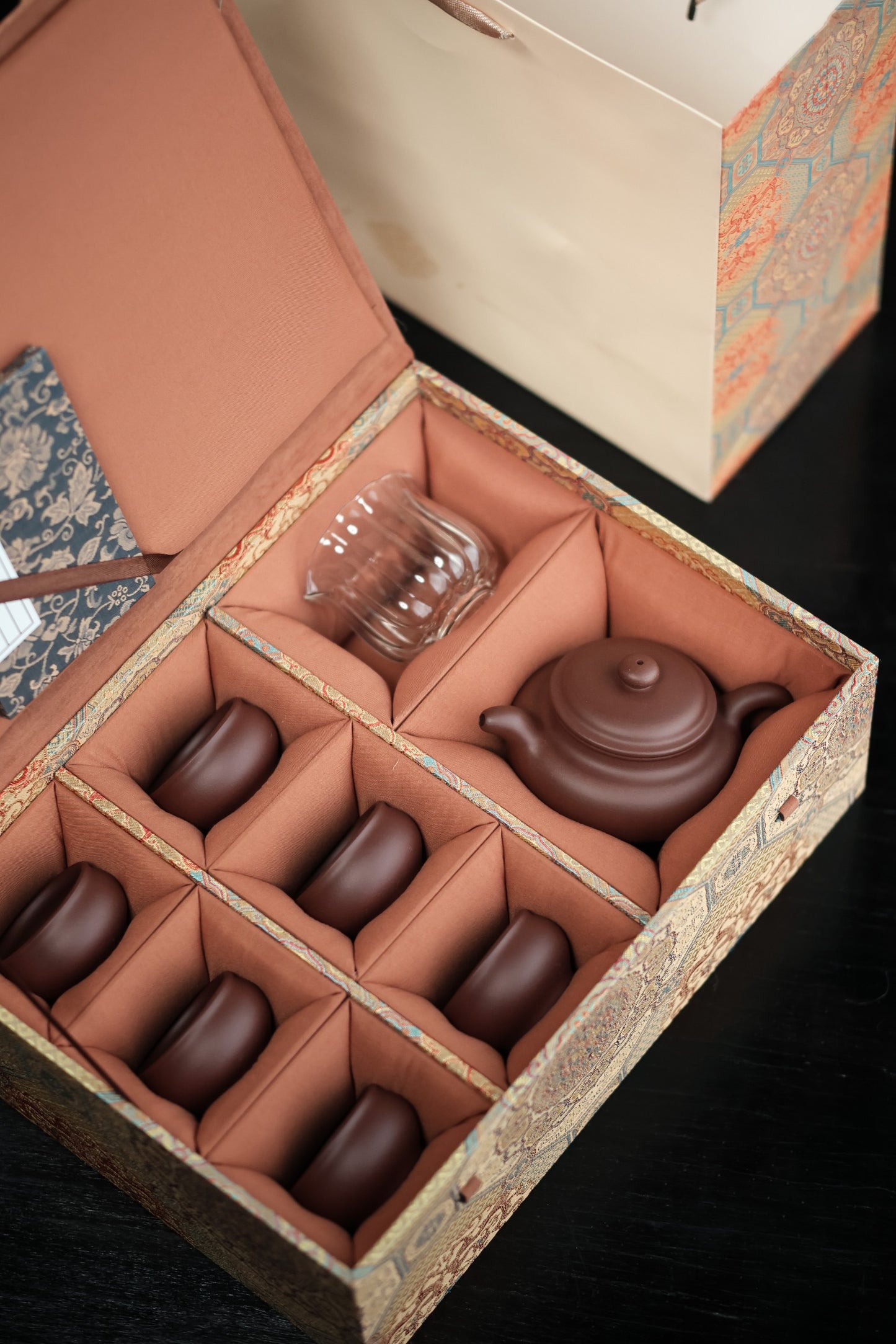 仿古礼盒套组 | 【半手工·手制··优质紫泥 220cc民间实力派 一壶六杯 】