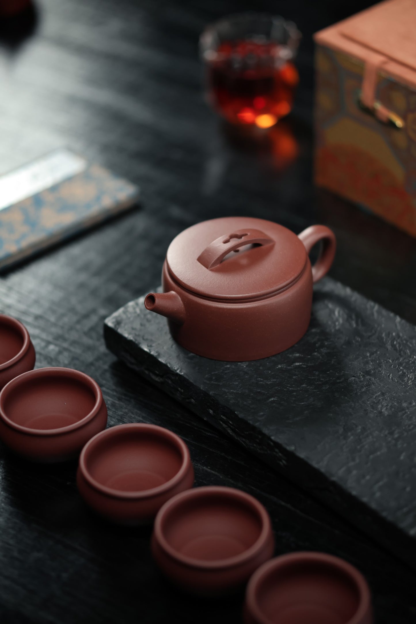 汉瓦礼盒套组 | 【优质紫泥·半手工·传统手制·容量220cc·实力派作品 一壶六杯加公道】