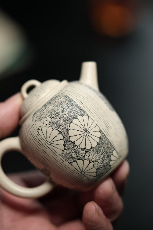 邀月壶 | 【优质白玉段 110cc 手制 民间实力派作品 设计款 全手工陶刻】