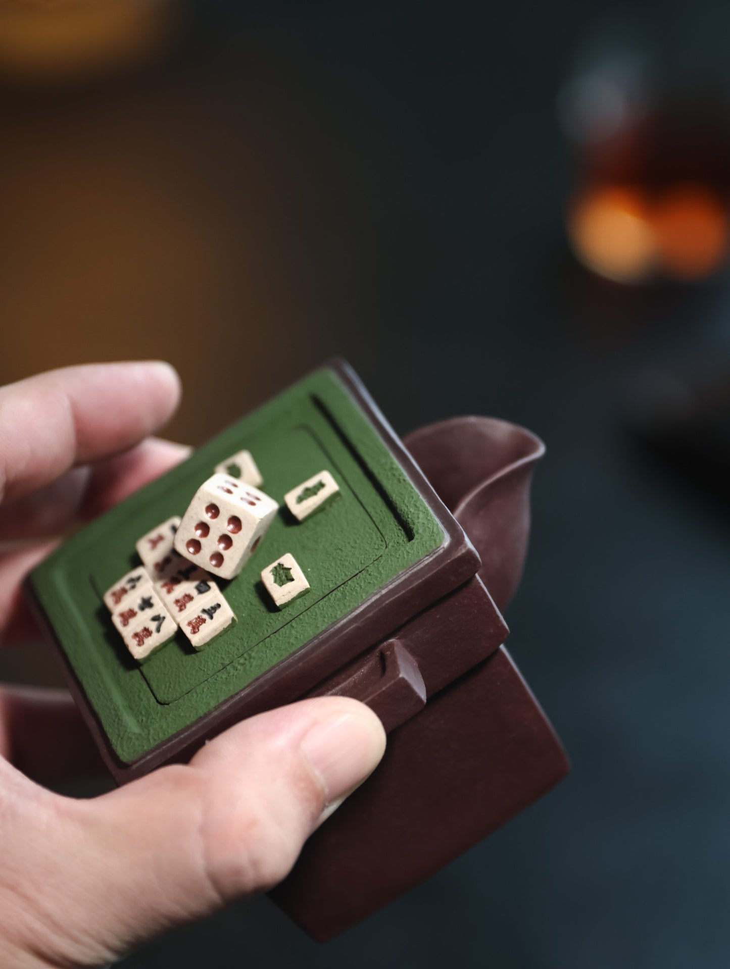 国粹麻将壶 | 【优质紫泥 180cc 粉浆 泥绘工艺 仿生器 手抓壶 一壶一杯套组】