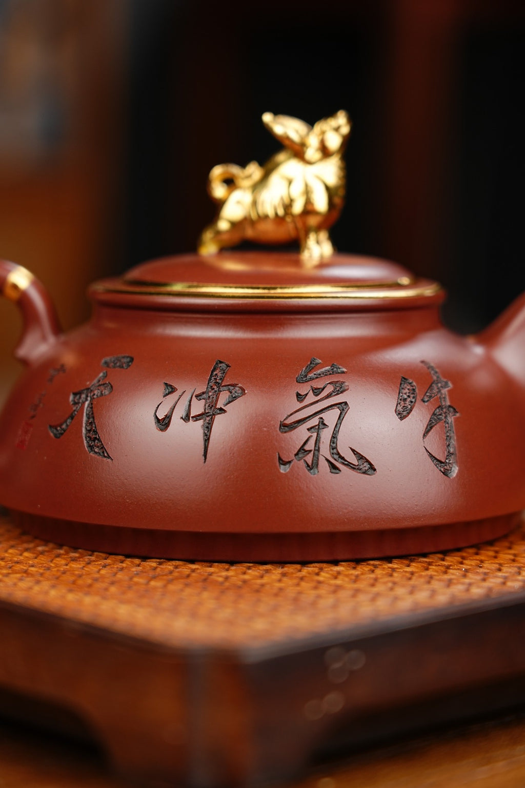 新品【牛气冲天】原矿龙血砂 380cc 作者：邵方军（国家级工艺美术师） 手工制作